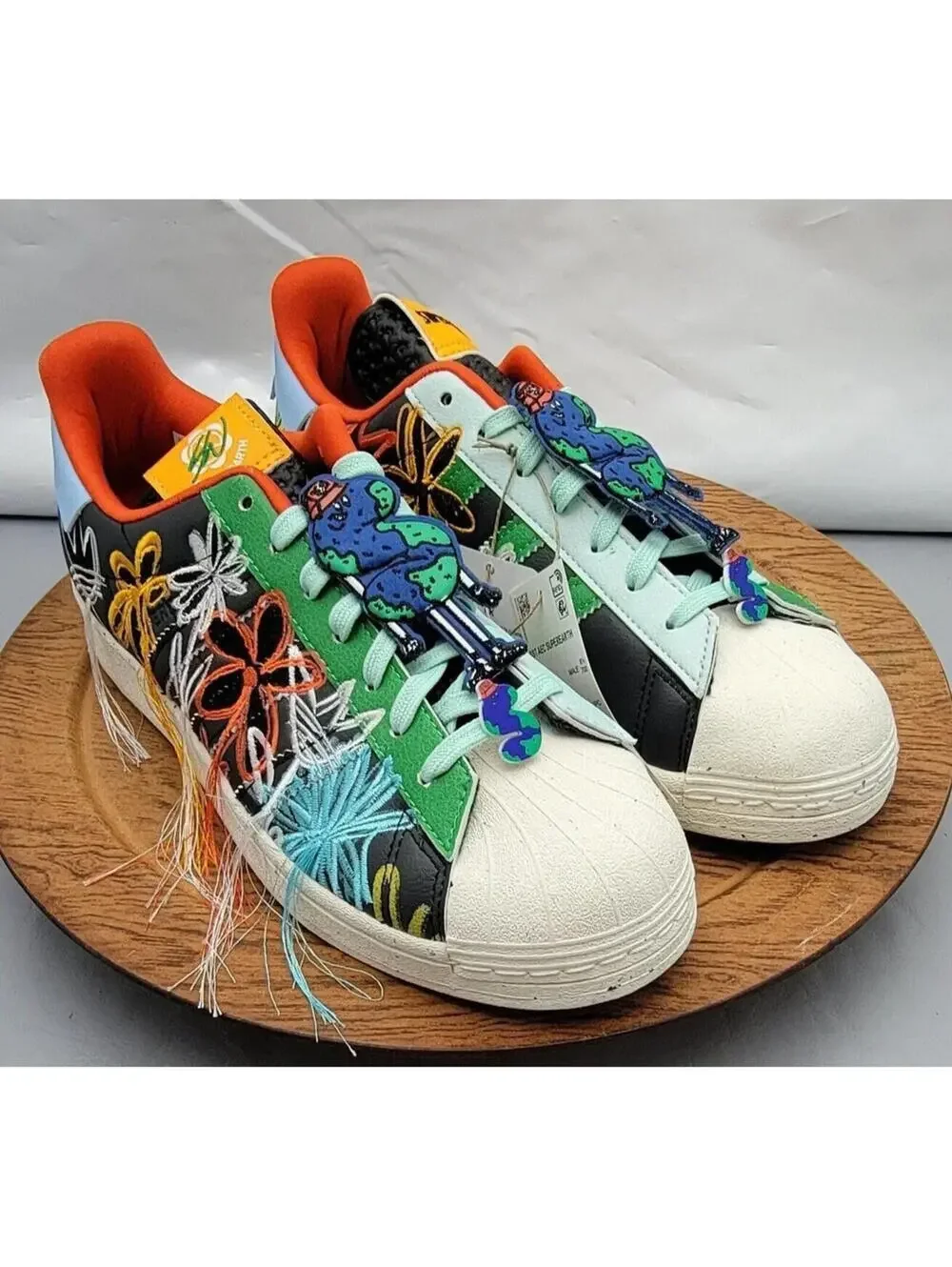 adidas experience unique